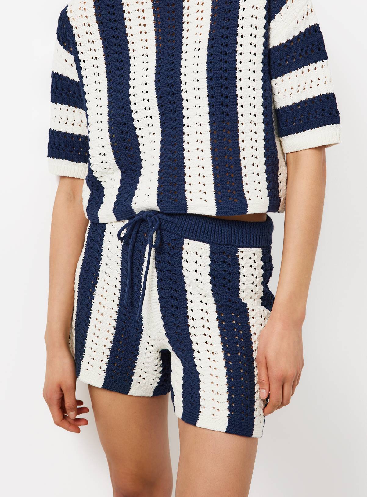 Navy Vertical Stripe Crochet Co-ord Shorts L - Image 1